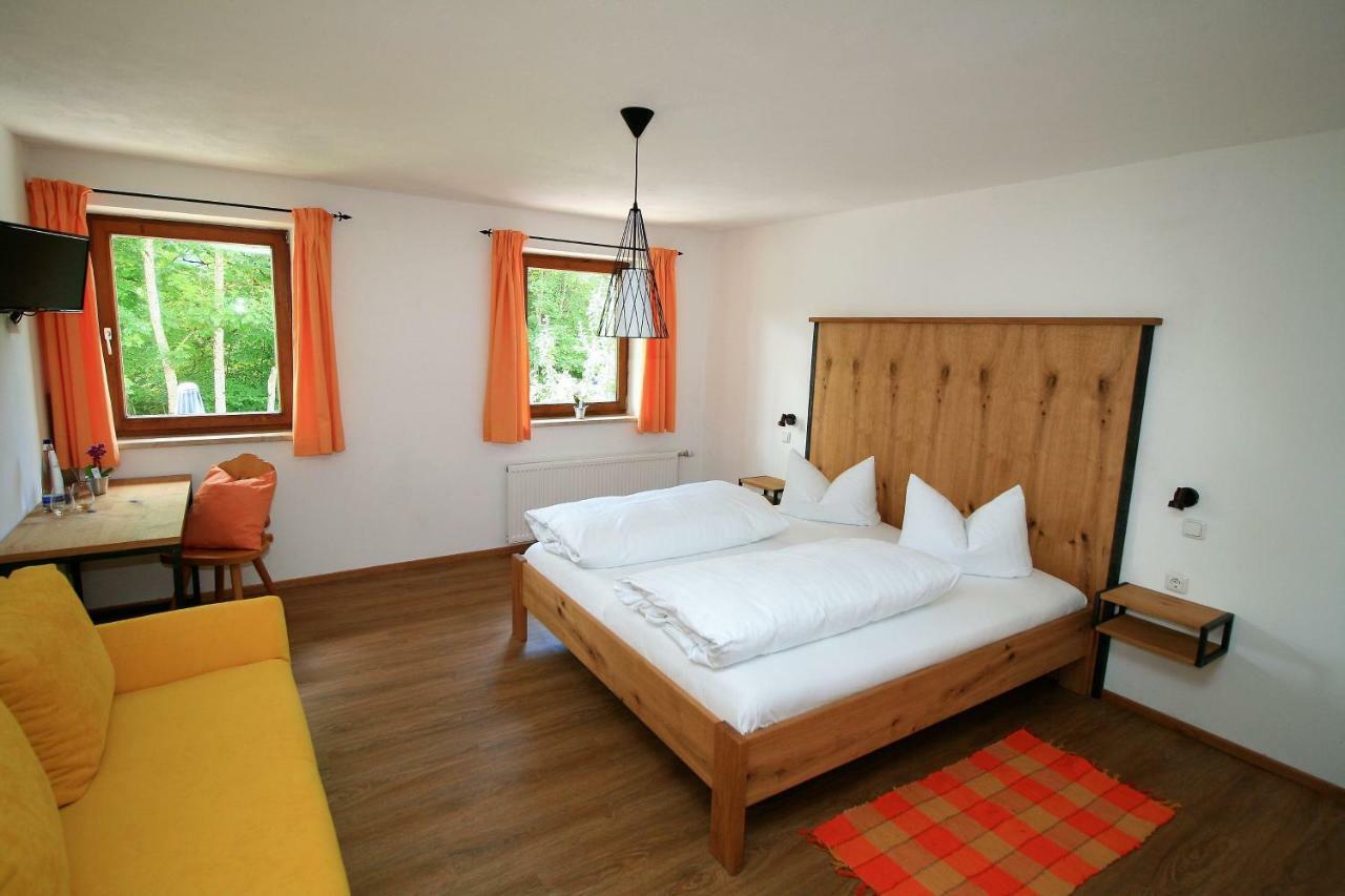 Landgasthof Auerschmiede Иршенберг Екстериор снимка