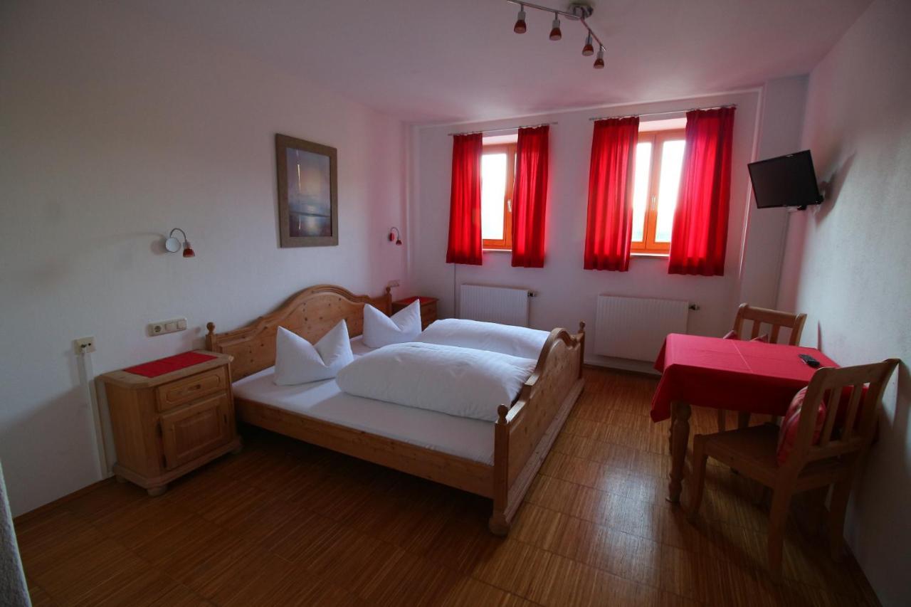 Landgasthof Auerschmiede Иршенберг Екстериор снимка
